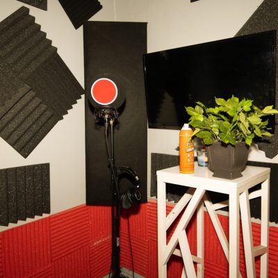 From Bedroom Beats to Stadium Sounds: The Fascinating World of Audio Equipment